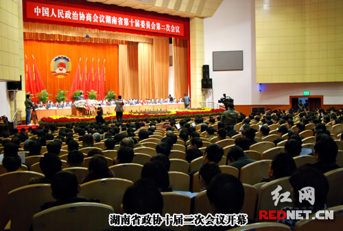 綠之韻集團(tuán)董事長(zhǎng)胡國(guó)安出席政協(xié)湖南省十屆二次會(huì)議