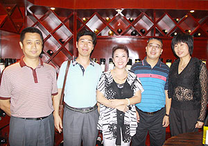 綠之韻集團(tuán)胡國(guó)安董事長(zhǎng)赴天津、河北市場(chǎng)考察