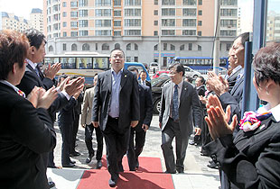 綠之韻集團(tuán)胡國安董事長赴黑龍江、遼寧市場考察指導(dǎo)工作