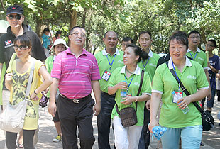 承偉人豪情壯志，共筑“綠之韻夢(mèng)”——綠之韻營(yíng)銷精英2013韶山紅色之旅