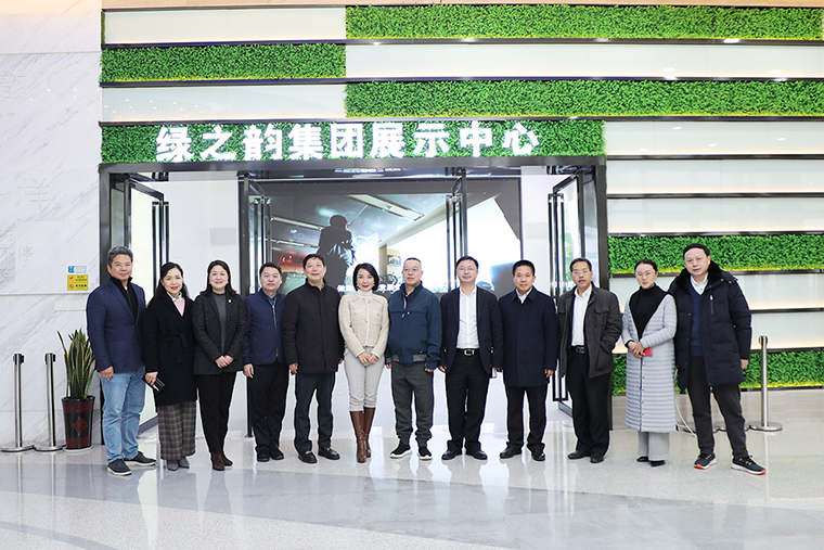 湖南大學(xué)工商管理學(xué)院黨委書(shū)記夏樹(shù)人一行調(diào)研綠之韻等瀏陽(yáng)經(jīng)開(kāi)區(qū)企業(yè)