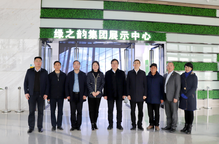 湖南省政協(xié)副主席、省工商聯(lián)主席張健一行蒞臨綠之韻調(diào)研指導(dǎo)