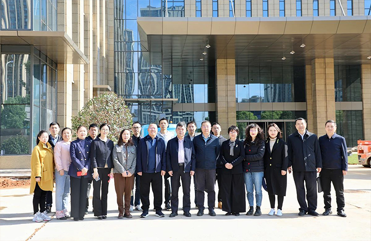 湖南省人大常委、致公黨湖南省委會副主委、秘書長田宗之一行蒞臨綠之韻中心調(diào)研