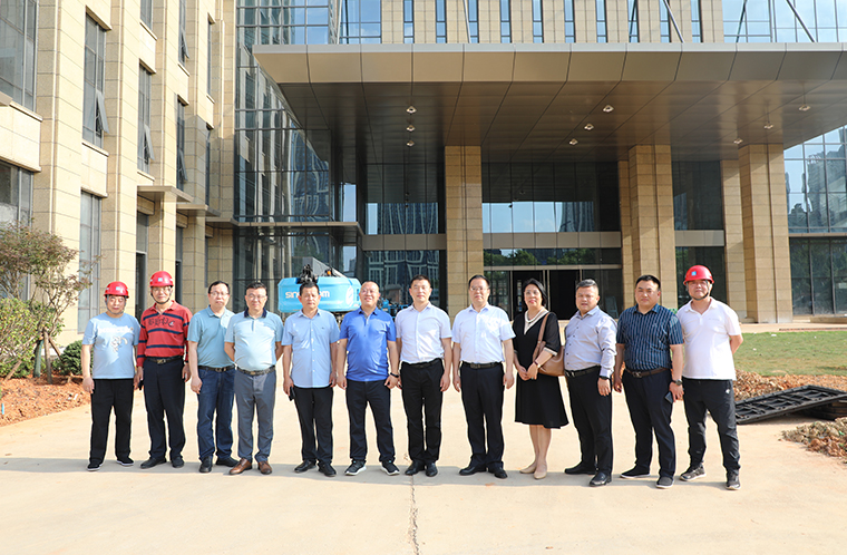 常德市西湖管理區(qū)黨委副書記、管委會主任吉海波一行蒞臨綠之韻中心走訪調(diào)研