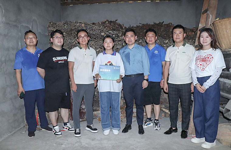 綻放微力量 | 綠之韻公益基金會攜手湖南省慈善總會“愛心改變命運”首站走進常德桃源