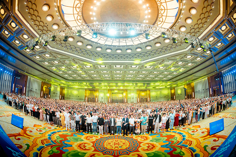 綠之韻微生態(tài)舉行直播3.0分享式直播全球發(fā)布會(huì)暨和我星河戰(zhàn)略啟動(dòng)儀式