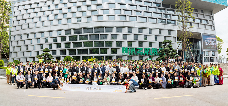 文化賦能 洞見未來｜胡國(guó)安董事長(zhǎng)專著《洞見的力量》簽售會(huì)再次熱力登場(chǎng)